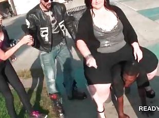 Fat amateur babe riding black guy for cash in public