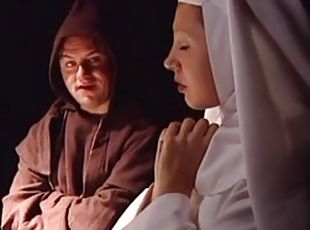 مقرن, راهبة, الزي-الرسمي