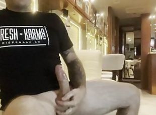 Jacking off watching porn and Playing on cam 9 inch Fat Cock on tatted stud