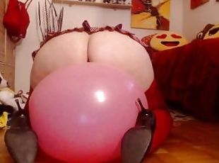 Italian girl has fun with balloons and fills them with hot wet orgasms