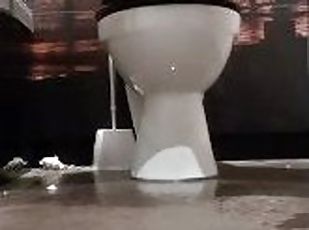 Masturbating and squirting piss on the floor in TGI Fridays
