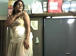 debele, mastrubacija, orgazem, babe, mami, hindujske-ženske, velike-lepe-ženske, fingering, spalnica, spletna-kamera