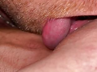Lick my pussy in the middle of the day