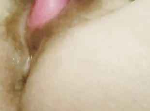 poilue, masturbation, orgasme, chatte-pussy, jouet, gode, solo, humide