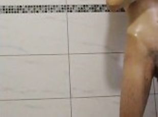 banyo-yapma, mastürbasyon-masturbation, amatör, üstüneyüzüne-boşalma, ibne, mastürbasyon, ayaklar, birdenbire, avrupalı, euro
