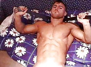 Tomas Mach in bed 2