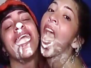 I put my cousin and her friend to suck my dick deep throat with vomiting, semen in the face and exchange of salt between them 18
