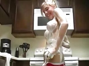 Sexy College Chick Soaps herself all over