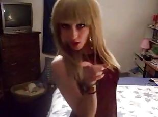 Sexy Blonde Teen Looks Just Like Lady Gaga