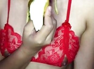 Horny teen gave the banana dick a blow ????????