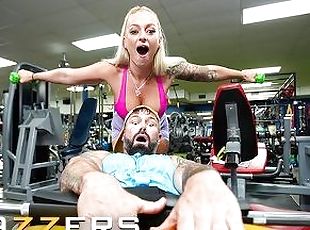 BRAZZERS - Gym Babe Influencer Elana Notices Joey Ogling While She Works Out So She Sits On His Cock