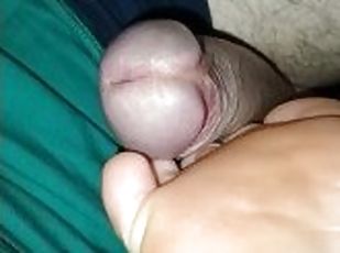 masturbare-masturbation, tasnit, amatori, jet-de-sperma, pula-imensa, laba, picioare, sperma, stimulare-cu-piciorul, pula