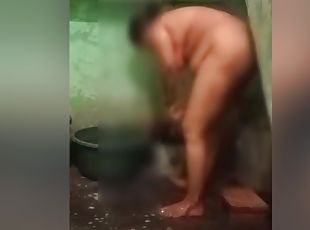 Desi Indian Girl Bathing Video