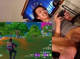 Playing fortnite naked. Hitting some nice snipes hehe and a win!