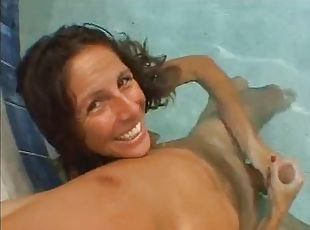 She gives a handjob underwater