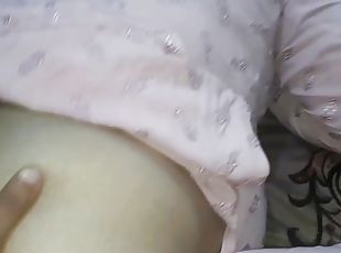 Hot Wife ko bed sheet karta howa choda, Desi Wife and husband sex video 