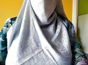 Blue Hijab Arab Muslim Girl on cam big tits masturbation recorded show March 20th