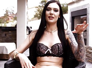Skilled babe Marley Brinx knows how to suck a fat dick properly