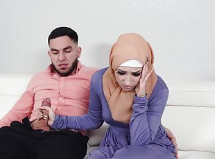 Arab wife sucks dick of her hubby and fucks while being filmed