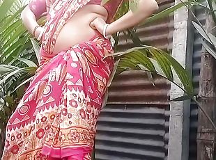 Bengali Desi Bhabhi Outdoor Chudai Devar Ke Saath red Saree main (Official Video By Villagesex91 ) 