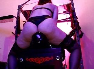 Sexy Mistress Dominatrix Eva Latex Femdom Fetish Facesitting Rubber Slave BDSM Gonzo Big Ass Milf