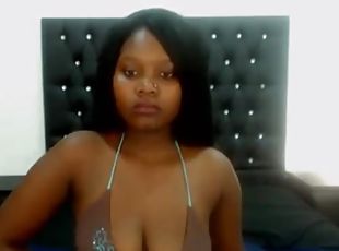 negra-ebony, webcam, a-solas, sujetador