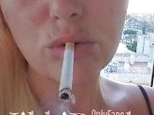 amatérske, bbw, blondýna, britské, kráska, fetišistické, fajčenie-smoking