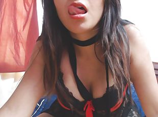 Vanesa is a hot colombian girl on , don't wait she is waiting you