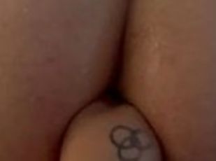 masturbazione-con-mano, amatoriali, rapporti-anali, hardcore, feticci, tatuaggi