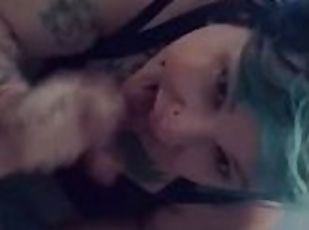 Goth Tattooed Mommy Gives amazing Blowjob